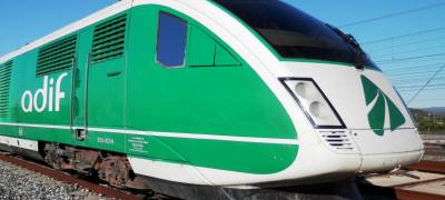 El tren laboratorio de Adif Alta Velocidad realiza los primeros viajes entre Olmedo y Zamora