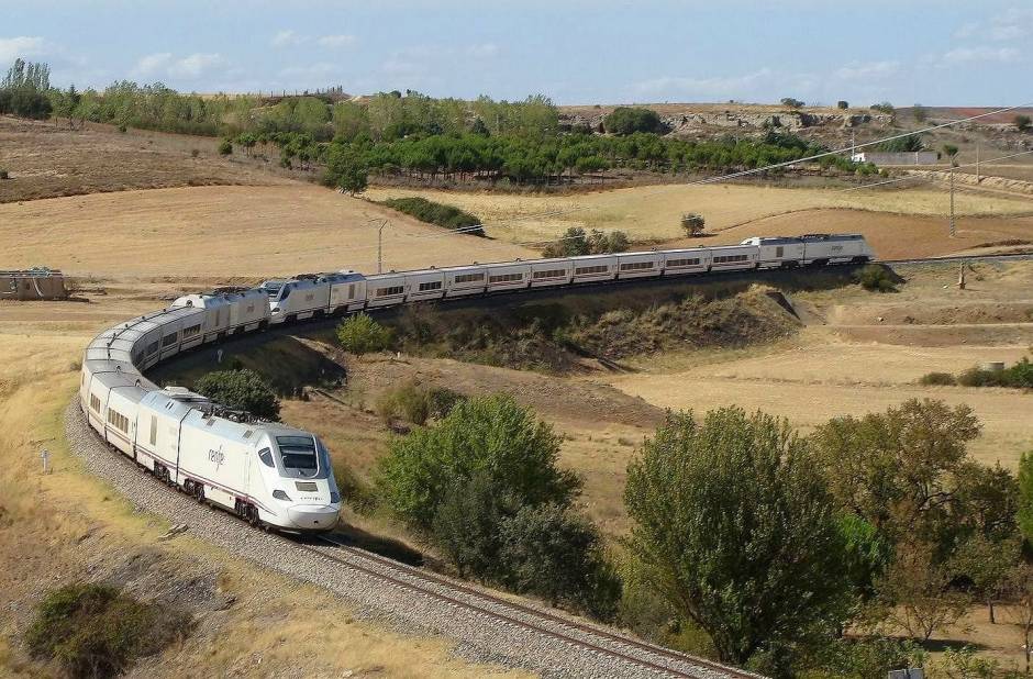 El tramo Zamora-Olmedo y el aumento de frecuencias incrementaron un 34 por ciento los viajeros entre Galicia y Madrid