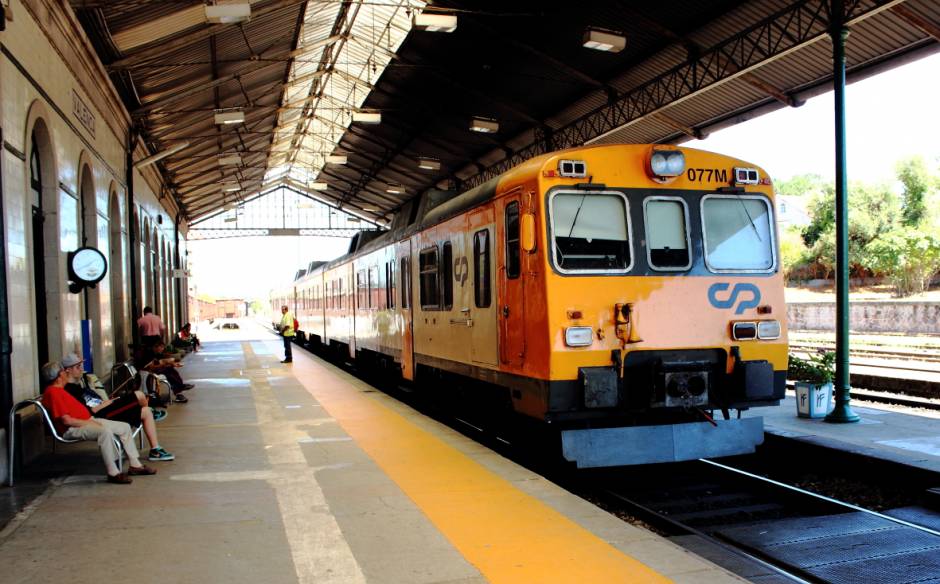 La modernización de la línea a Oporto se retrasa hasta 2019