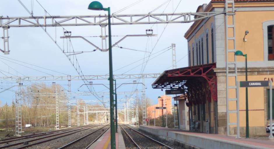 Adif licita 4,7 millones de euros en proyectos para que los trenes AVE lleguen a Lugo desde Ourense