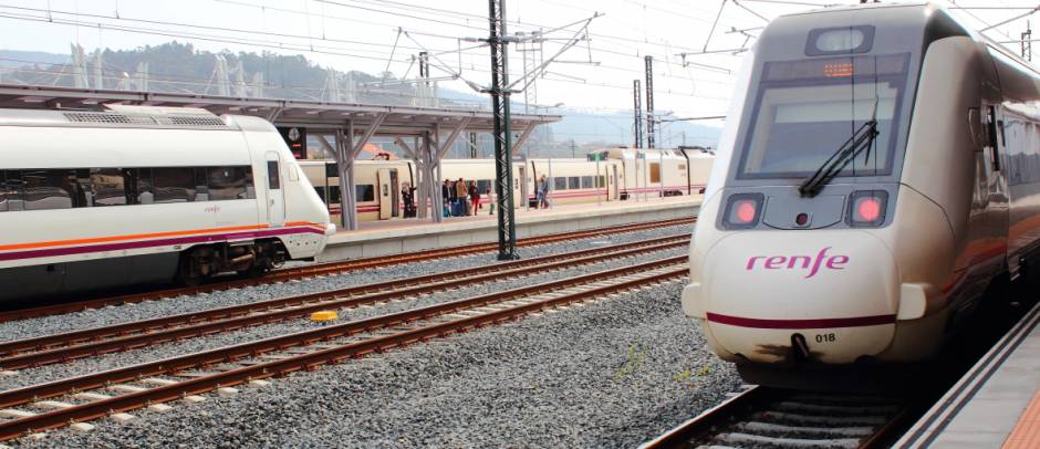 Los transbordos en Santiago y Ourense mejoran la oferta de trenes con Madrid