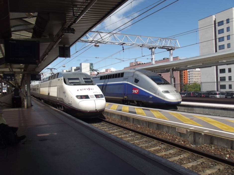 Francia pone trabas a Renfe para competir con SNCF en sus líneas