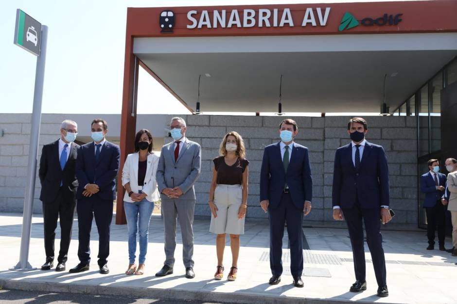 La estación de Sanabria AV recibirá cuatro trenes diarios de Galicia y Madrid