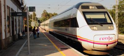 Los viajeros del intercity Madrid-Vigo tendrán que hacer transbordo en Valladolid por las obras del AVE