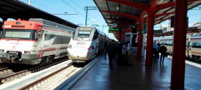 Renfe aplaza una vez más el paso de los trenes gallegos por el tramo del AVE entre Olmedo y Zamora