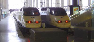 Los fabricantes de trenes tienen hasta el 29 de julio para pujar por el contrato de los nuevos trenes AVE