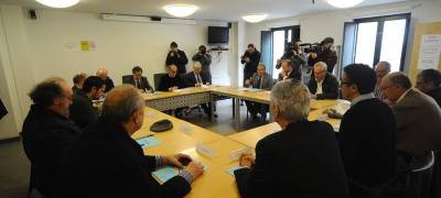 La comisión del AVE, de acuerdo en ver irrenunciable la variante exterior