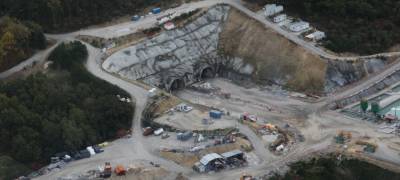 Fomento quiere zanjar los litigios pendientes con las constructoras del AVE gallego con auditorías externas