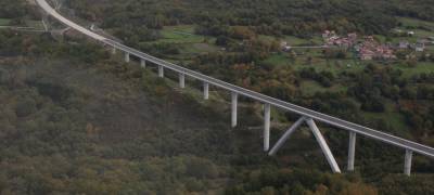 Adif licita el proyecto para el montaje de la vía entre Campobecerros y Taboadela