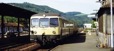 Renfe ensaya sistemas alternativos para eliminar los automotores diésel de su parque de media distancia y cercanías