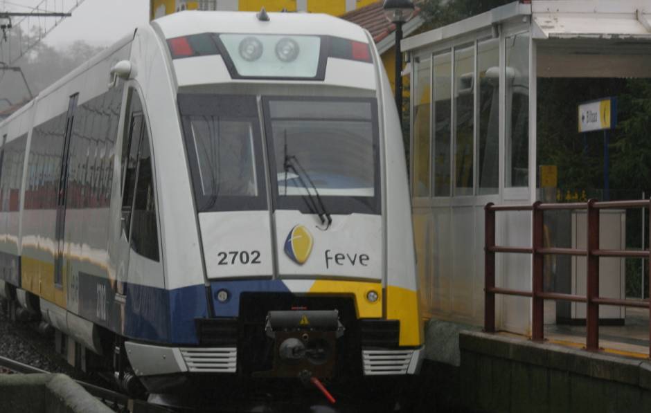 Renfe realizará el lunes las primeras pruebas con un tren diésel propulsado con gas natural