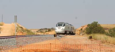 Adif sitúa en La Hiniesta, la base de operaciones para el montaje de la vía entre Zamora y Pedralba