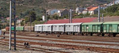 Renfe liquida el excedente de sus vagones de mercancías para sanear las cuentas