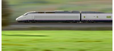 Cinco empresas compiten por los trenes AVE de 2018