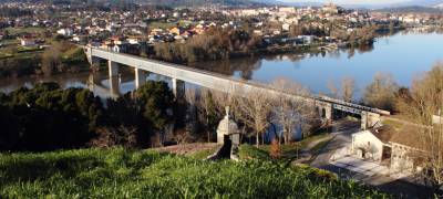 Adif adjudica la electrificación del ramal desde la línea del Miño a la frontera portuguesa