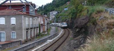 Medio millón de toneladas de balasto para renovar la vía del corredor Ourense-Lugo