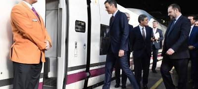 Sánchez inaugura el AVE a Granada