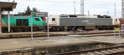 Adif licita el túnel de Oural, la señalización y la renovación de vía entre Monforte y Lugo y su electrificación