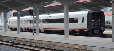Renfe ha decidido no volver a comprar más unidades diésel para sus trenes de media distancia