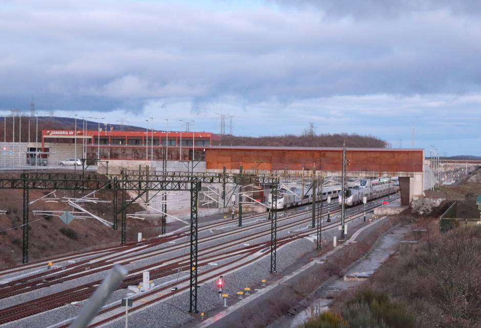 Adif espera poner en servicio en julio la estación de Sanabria AV