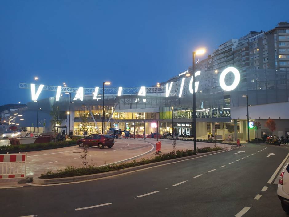 Vialia inaugura su centro comercial en Vigo