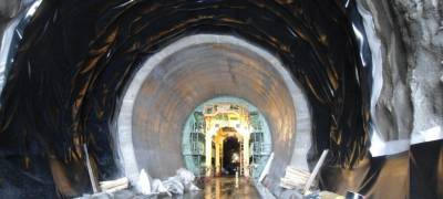 Trece de los 18 túneles del tramo Lubián Ourense están en obras y dos ya han sido finalizados