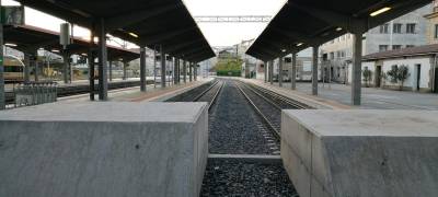 Ninguna empresa quiso acometer las obras auxiliares en la remodelación de andenes y vías de la estación de Ourense
