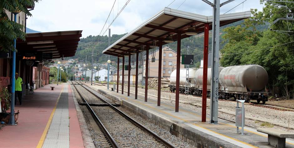 Valdeorras estará a menos de cuatro horas de Madrid tras la inauguración del AVE León-Valladolid